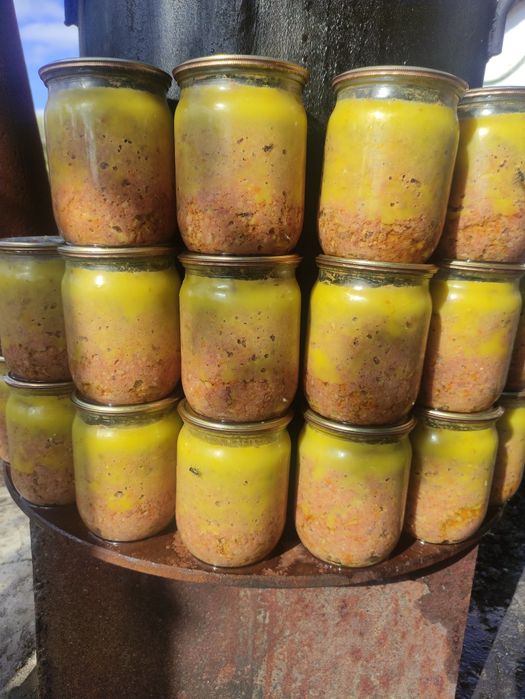 Продам домашнью тушонку, кровянку, паштет, смалець.