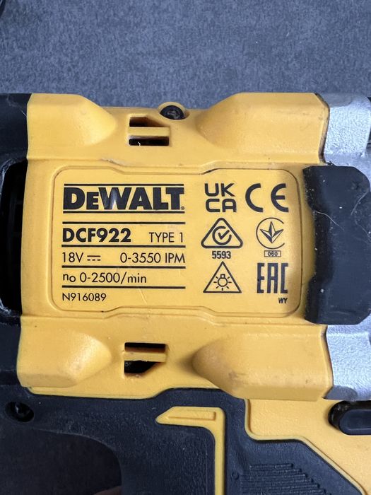Безщітковий Акум. Гайковерт Dewalt DCF 922