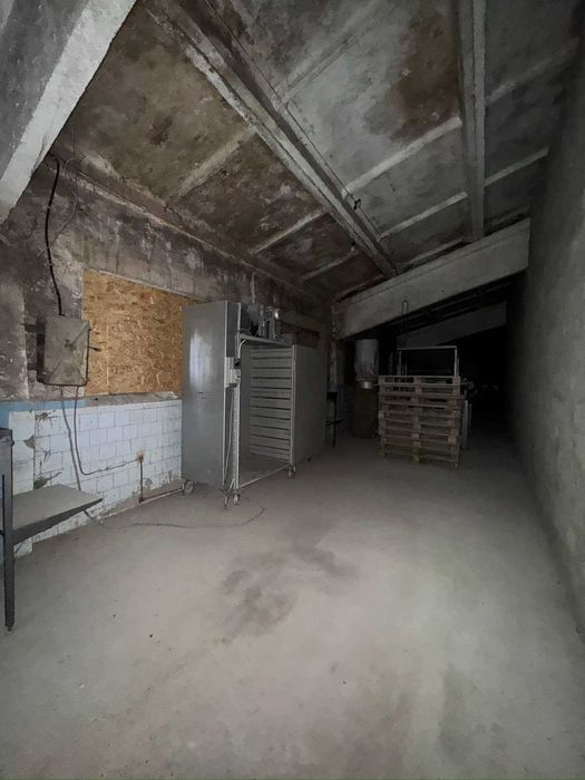 Продаж складу 10 км від міста