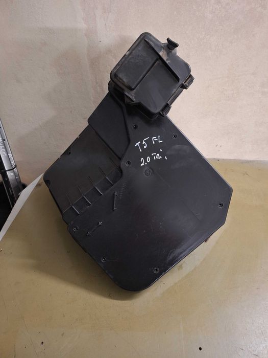 Obudowa komputera VW Transporter T5 2,0 TDI