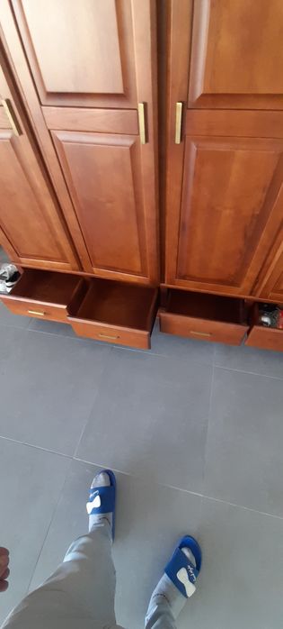 Roupeiro  usado como novo