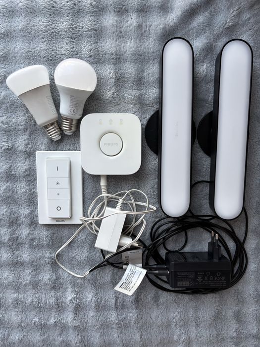 Zestaw Philips Hue most, 2 lampy, 3zarowki pilot i czujnik ruchu