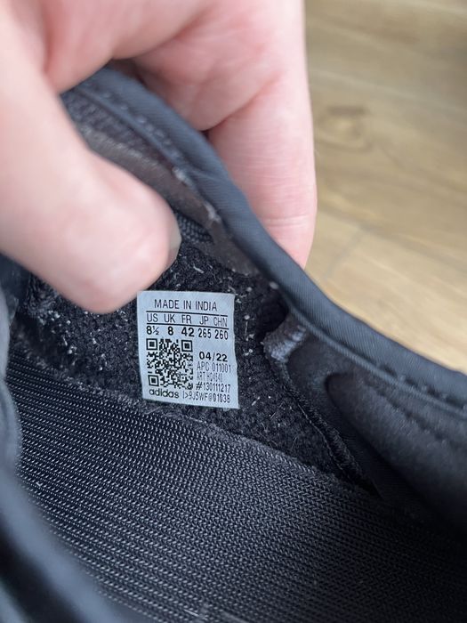 Adidas Yeezy Boost 350 V2 Onyx sneakersy buty czarne 42