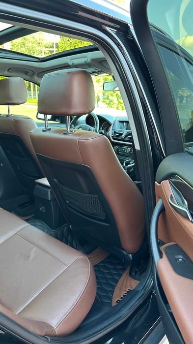 Продам BMW X1 2012