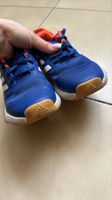 Кросівки adidas, розмір 32, дуже класні і зручні