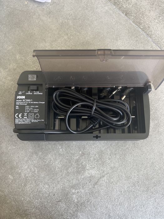 Carregador baterias AAA AA C D e 9V64729695713538122