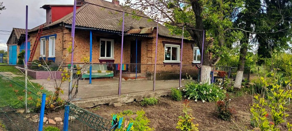 Продається будинок в селі Олексіївка