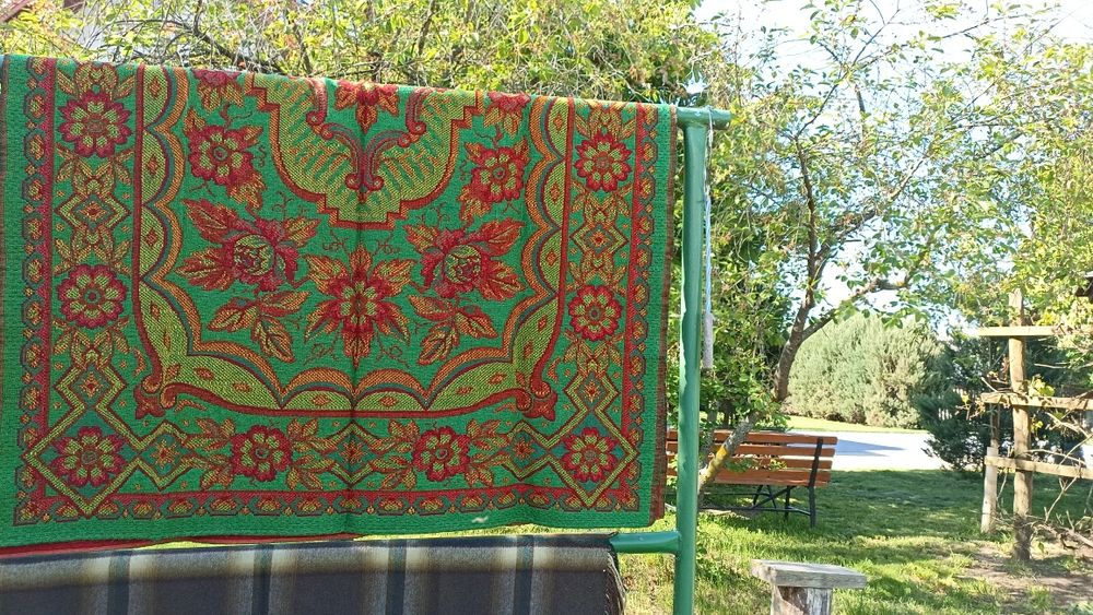 Dywan, narzuta 50%  wełna owcza