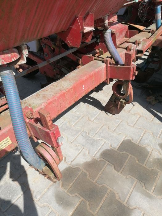 Sprężyna redlicy nawozu siewnik Becker Kongskilde Monosem Gaspardo