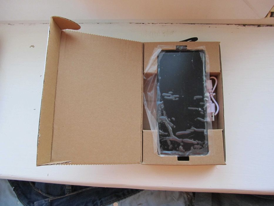 Внешний аккумулятор Power bank с кабелями для зарядки 10000мАч