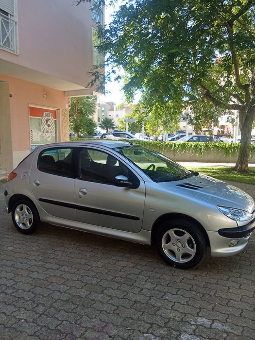 Peugeot 206 único dono