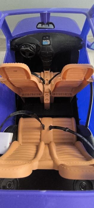 SUV barbie samochód na 4 lalki