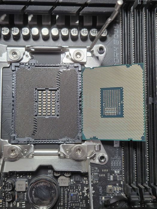 s2066 сет Intel Core i7-7800X 4Гц+ плата MSI X299 SLI Plus. Trade-in