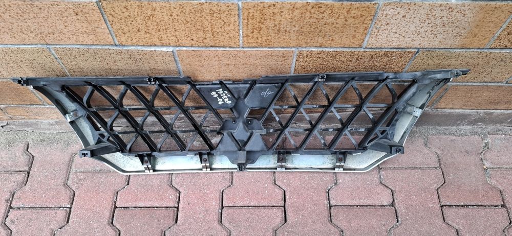 Mitsubishi Pajero Kratka Grill Zderzaka