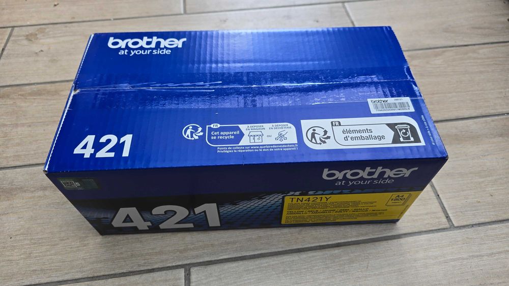 żółty toner BROTHER TN421Y