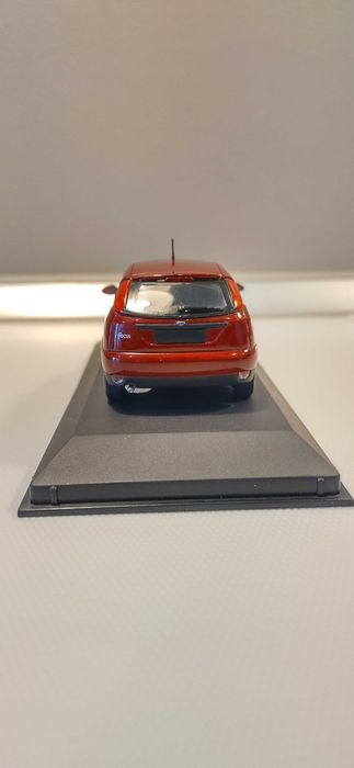 Ford Focus 3D 1:43 Minichamps
