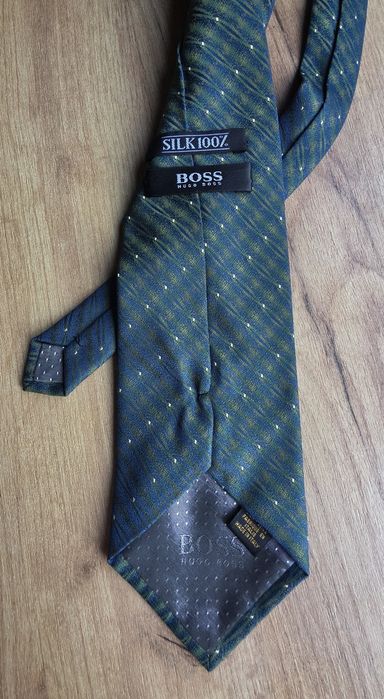 Krawat jedwabny Hugo Boss włoski silk 100% wzór