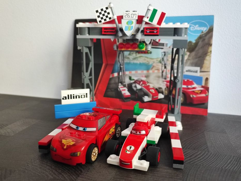LEGO Auta 2 Międzynarodowe wyścigi Grand Prix 8423