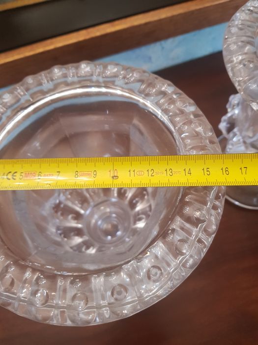 Par de anforas em vidro