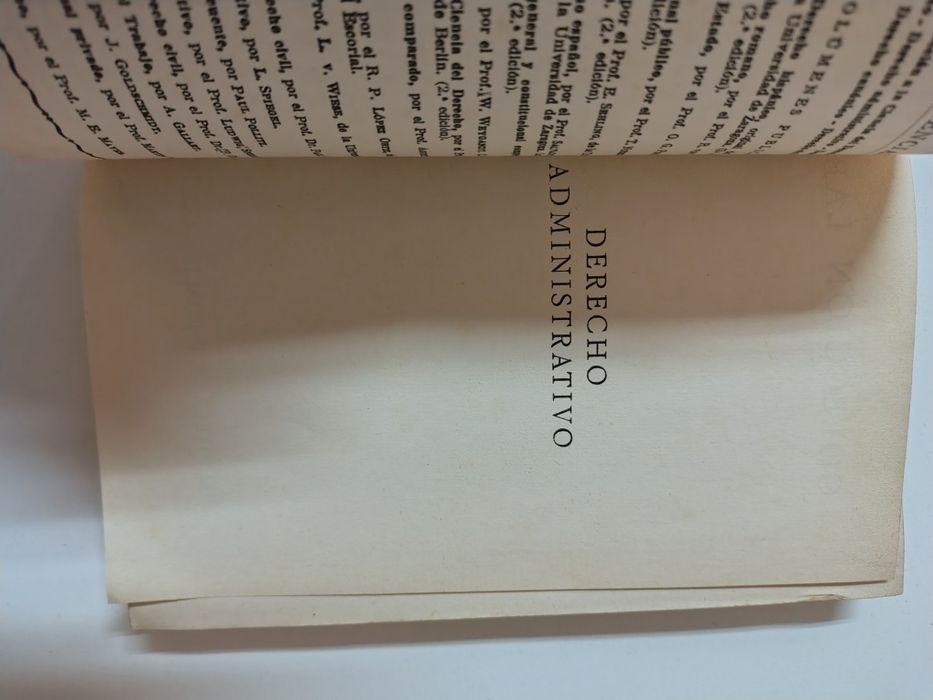 Derecho Administrativo, de Dr. Ludwig Spiegel

Tradução Francisco J. C