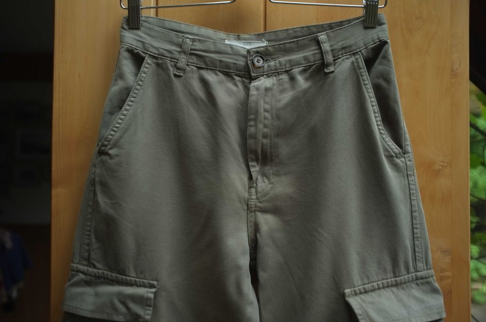 Stradivarius STR spodnie cargo bojówki wysoki stan militarne khaki