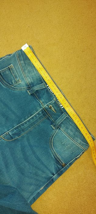 Джинси SKINNY на дівчинку 152см.