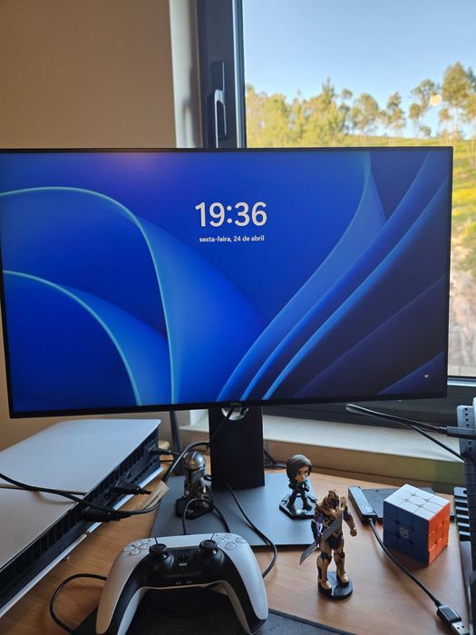 Dell UltraSharp U2419H 24” – Qualidade de imagem profissional | Como Novo