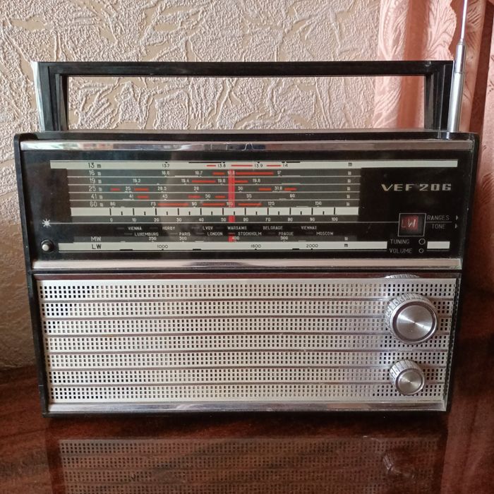 Радіоприймач VEF-206