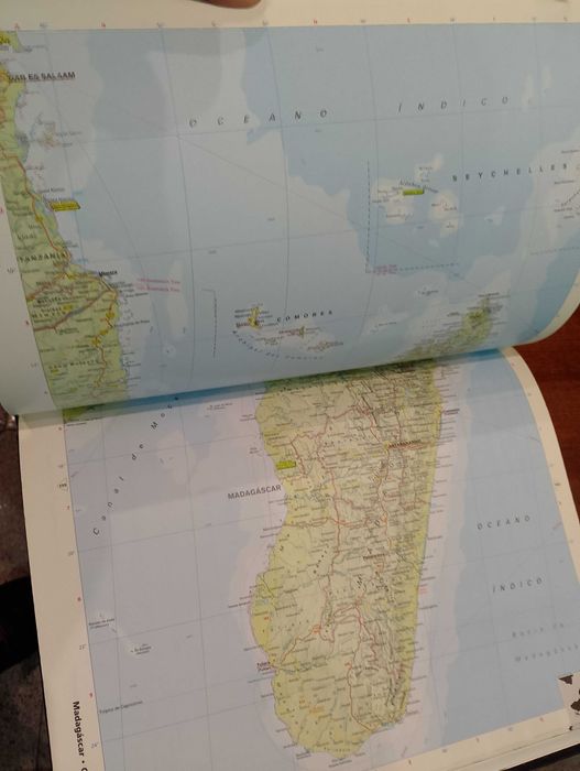 Atlas 2000: A nova cartografia do mundo