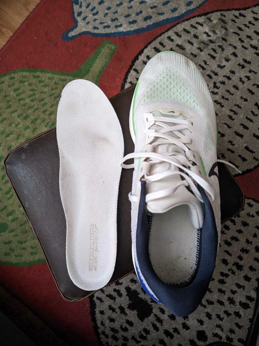 / Nike Vomero 17 / 45 / 30 km /