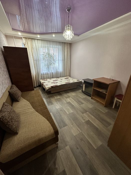 Оренда кімнати для Жінки. Виставка