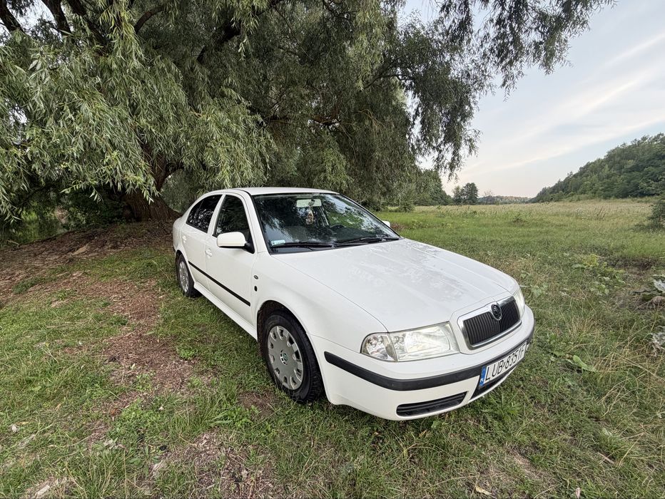 Skoda oktavia tour 1.9 tdi для військових