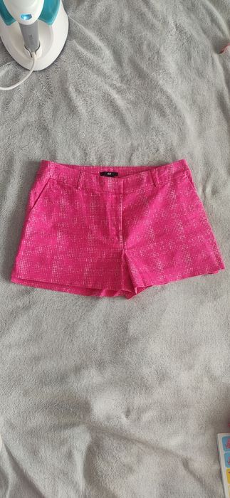 Жіночі шорти H&M розмір 38