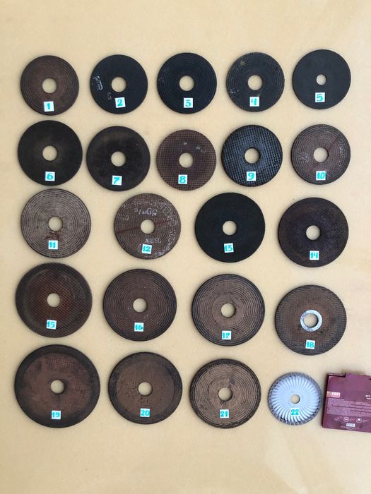 Угловая шлифовальная машина болгарка Bosch 820 ( 1020 Вт ), Германия