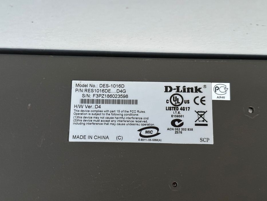 Коммутатор D-Link DES-1016D