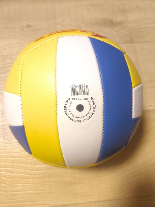Волейбольний мя'ч
