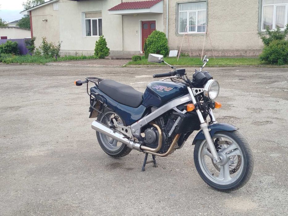 Мотоцикл Хонда NTV