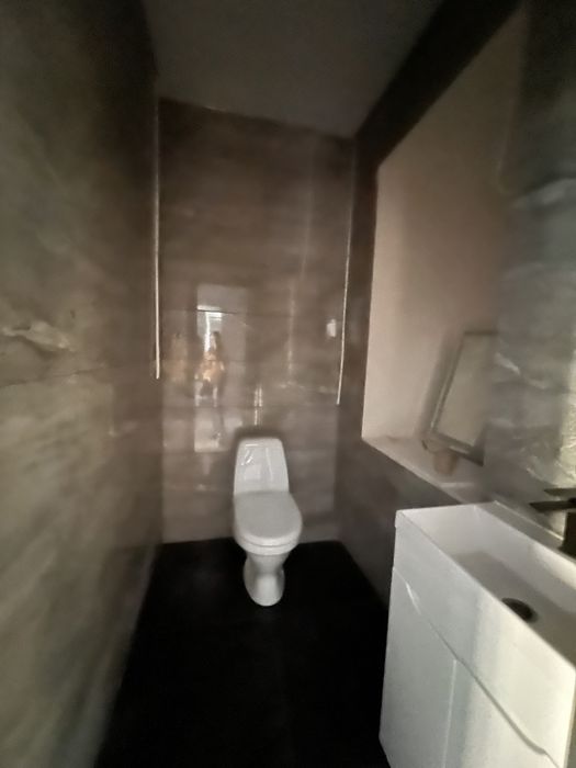 Оренда окремої будівлі під готел, хостел, або офіси