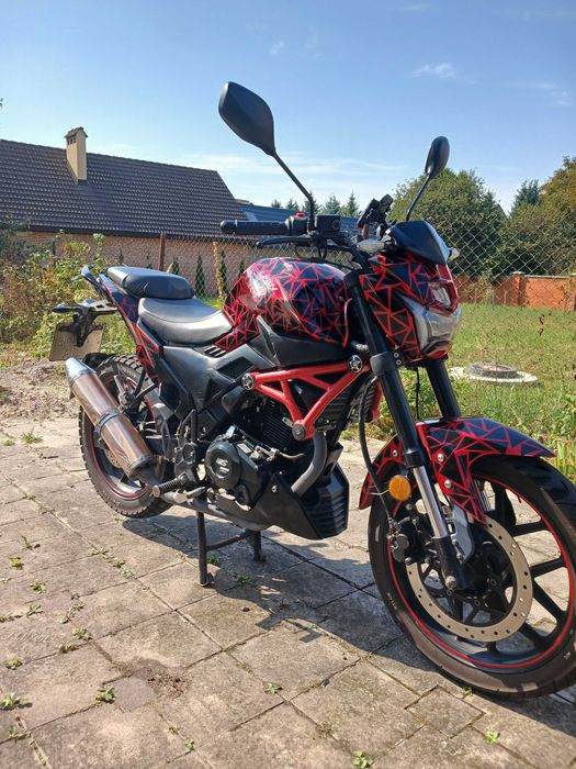 Продаю Lifan SR200