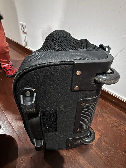 Mochila Escolar Rodinhas Rebecca Bonbon Gliter