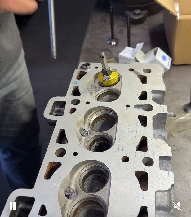 кап ремонт двигателя ГБЦ замена ГРМ, турбина, развал сход