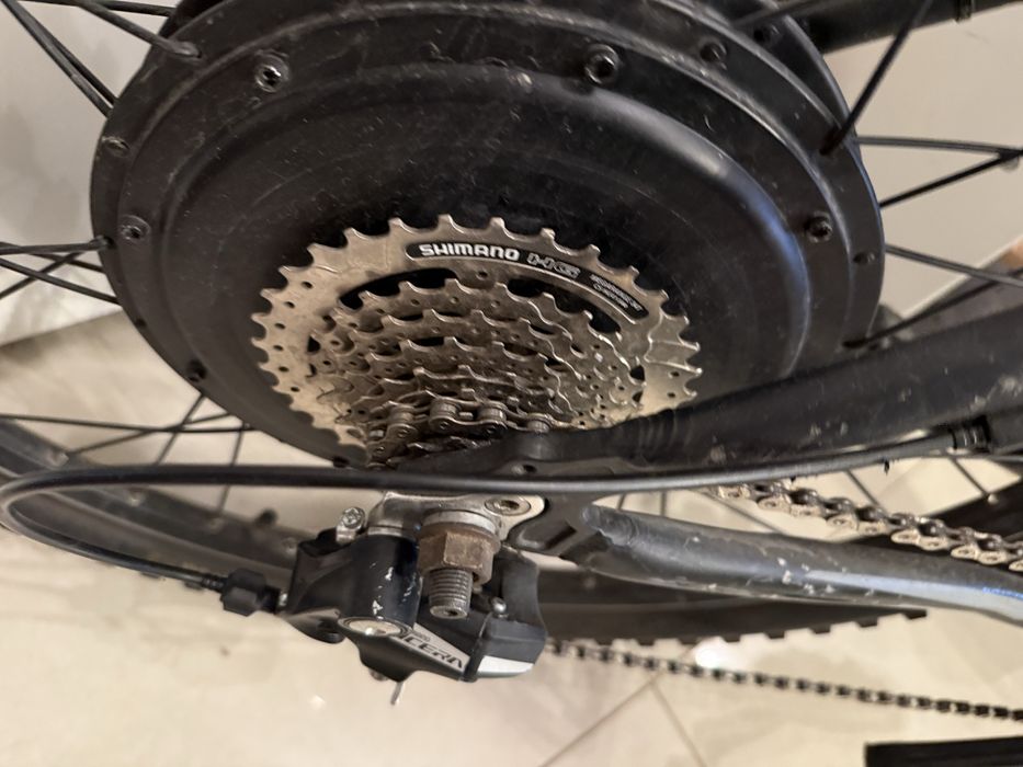 Używany rower elektryczny marki Esprit w doskonałym stanie.