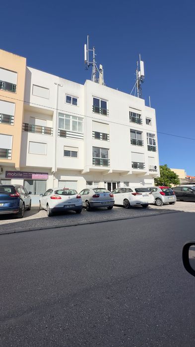 T2 Remodelado na Quinta do Conde, Sesimbra | 1º Andar