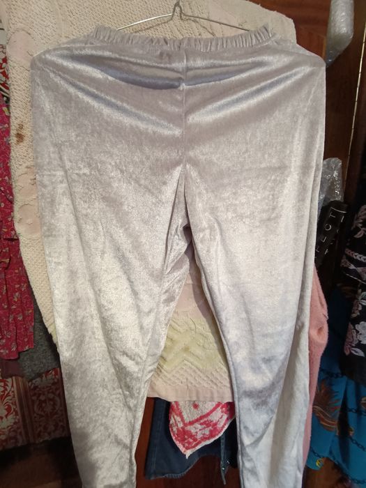 Штани велюрові .