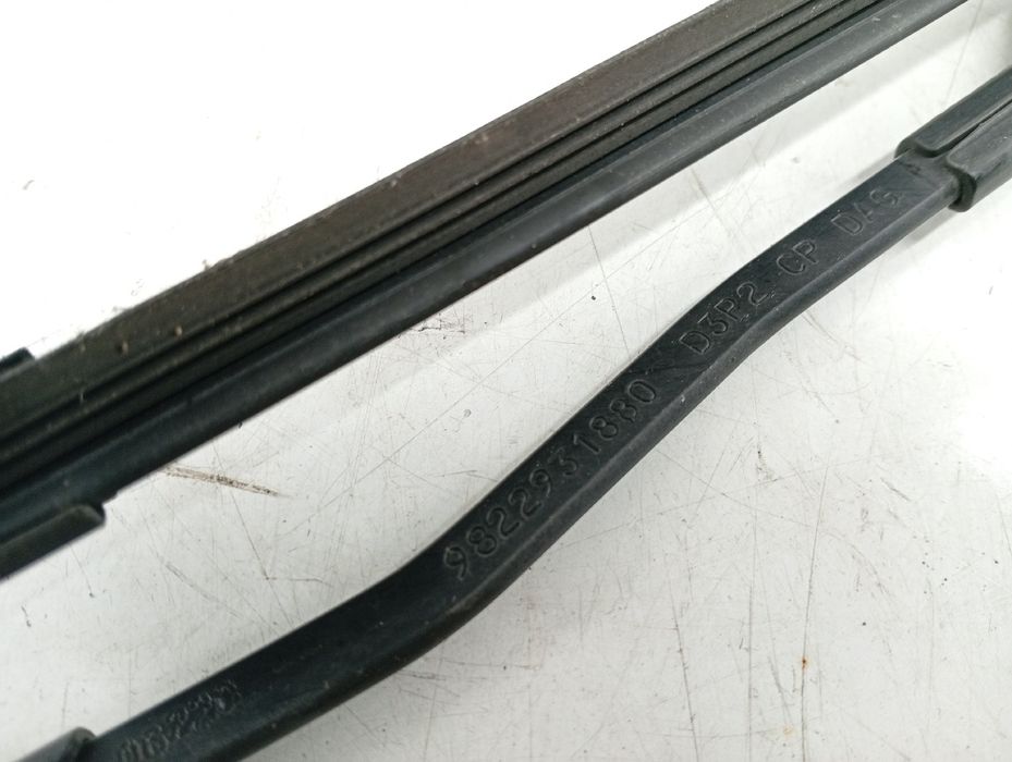 Astes/Escova Limpa Conjunto (2) - PEUGEOT 2008 II (U_) | 19 -