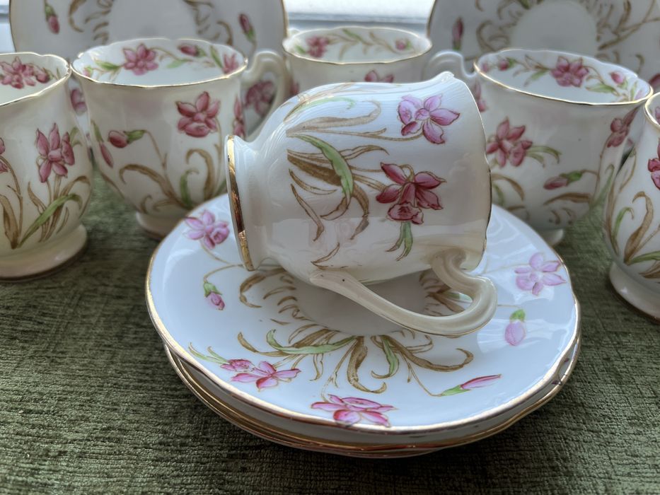 bone china - купити предмети колекціонування - Ціна на OLX.ua