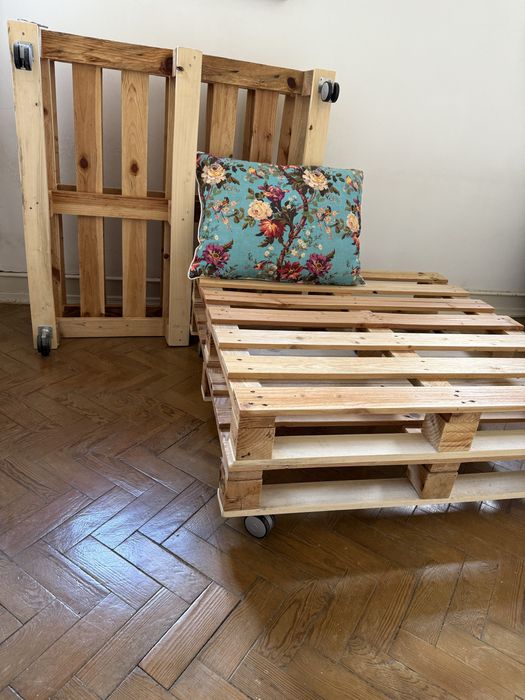 4 paletes/estrados em madeira tratada (2 com rodízios)