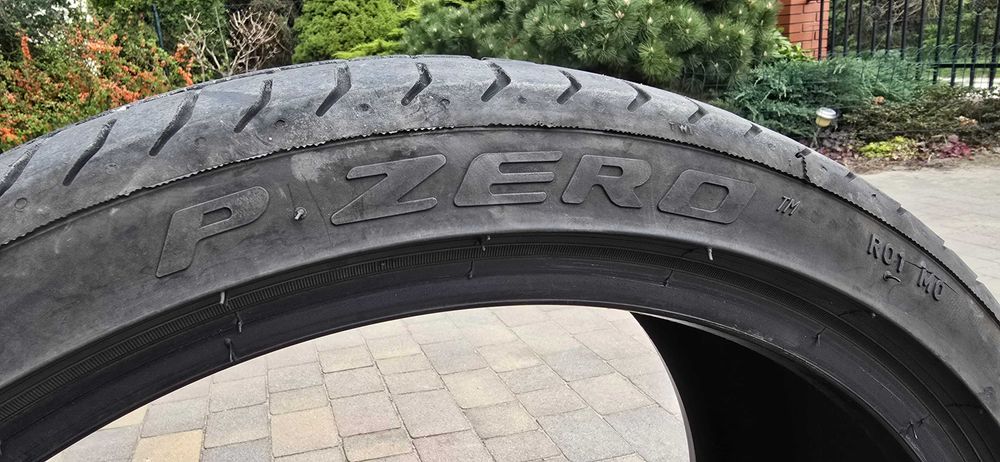 Pirelli P zero 235/35/R19 Lato 2019r.