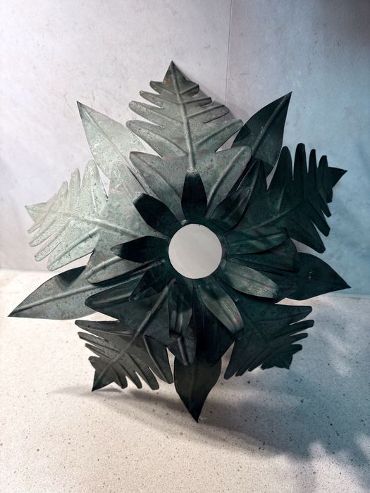 Antigo aplique de candeeiro em chapa pintada 39 cm de diâmetro