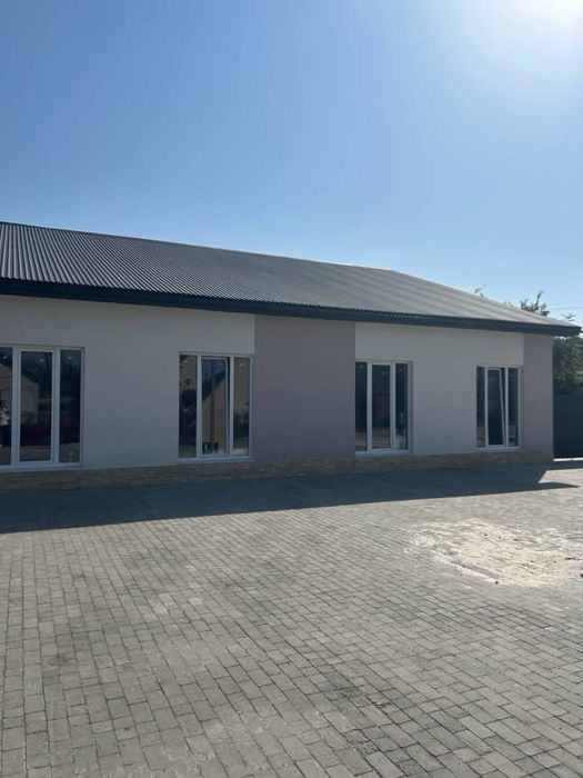 Квартира з власним двориком в одноповерховому будинку КРЕМЕНЕЦЬ